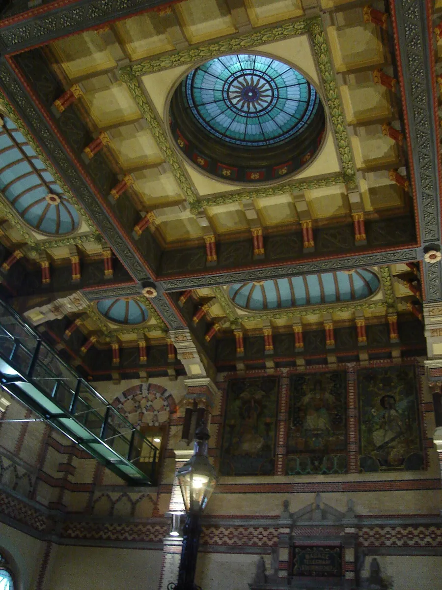 Historische Halle im Hauptbahnhof Groningen