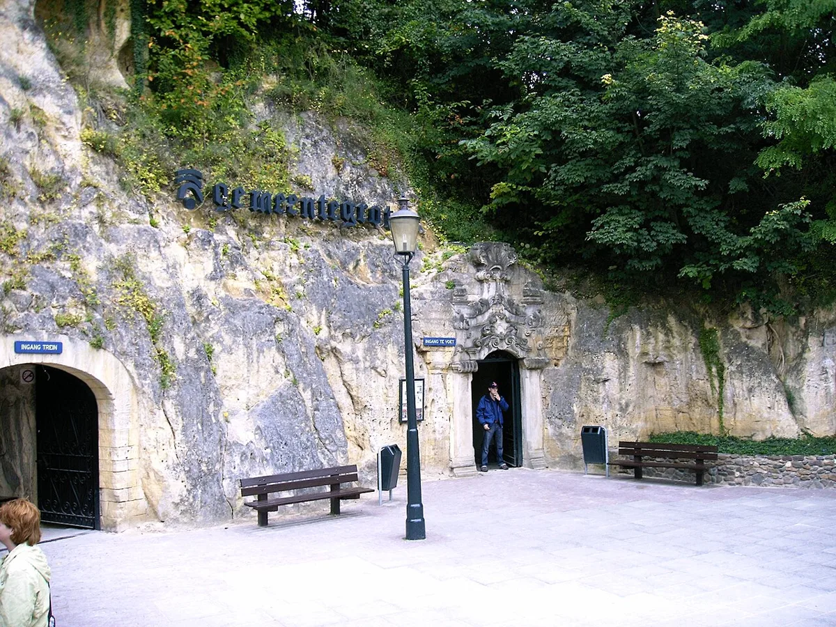 Eingang zur Gemeentegrot in Valkenburg