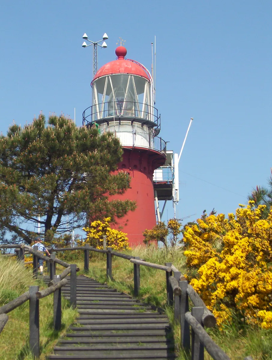Der Leuchtturm auf dem Vuurboetsduin von Vlieland