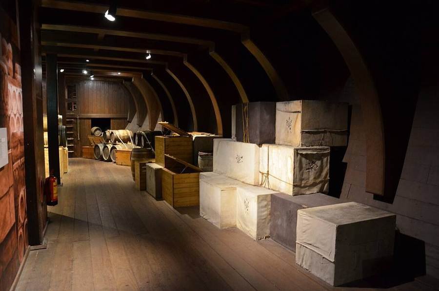 Scheepvaartmuseum & VOC-Schiff