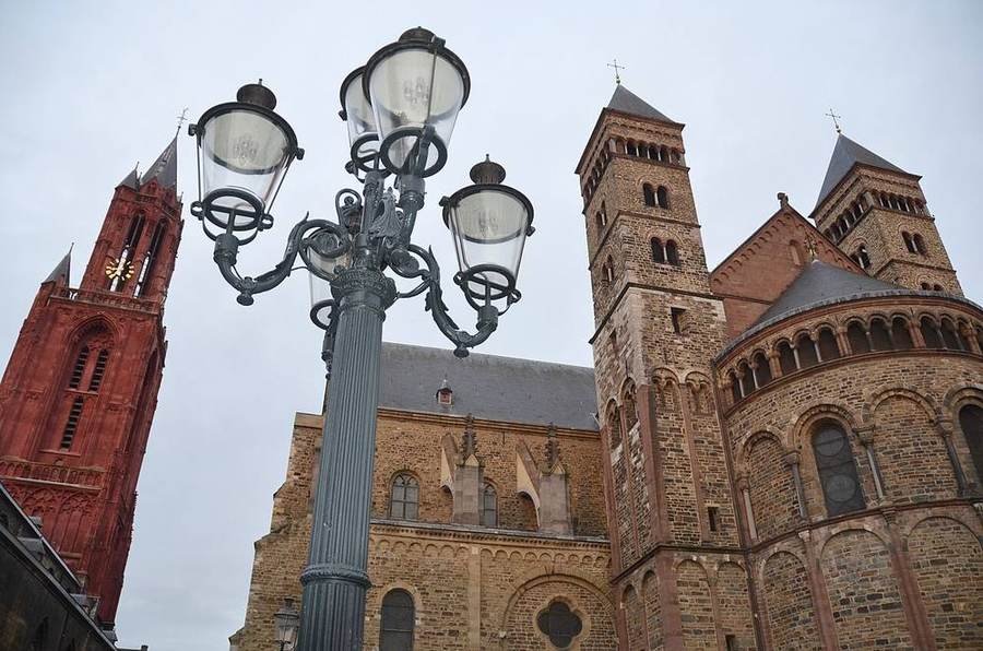 Vrijthof & Sint-Servaas-Basilika